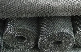 Алюминиевая сетка — Сетка ЦПВС Алюминиевая 15x8x0,5x1060x10000 — фото
