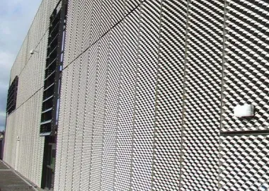 Просечно-вытяжная сетка — Стеновые фасадные панели — фото